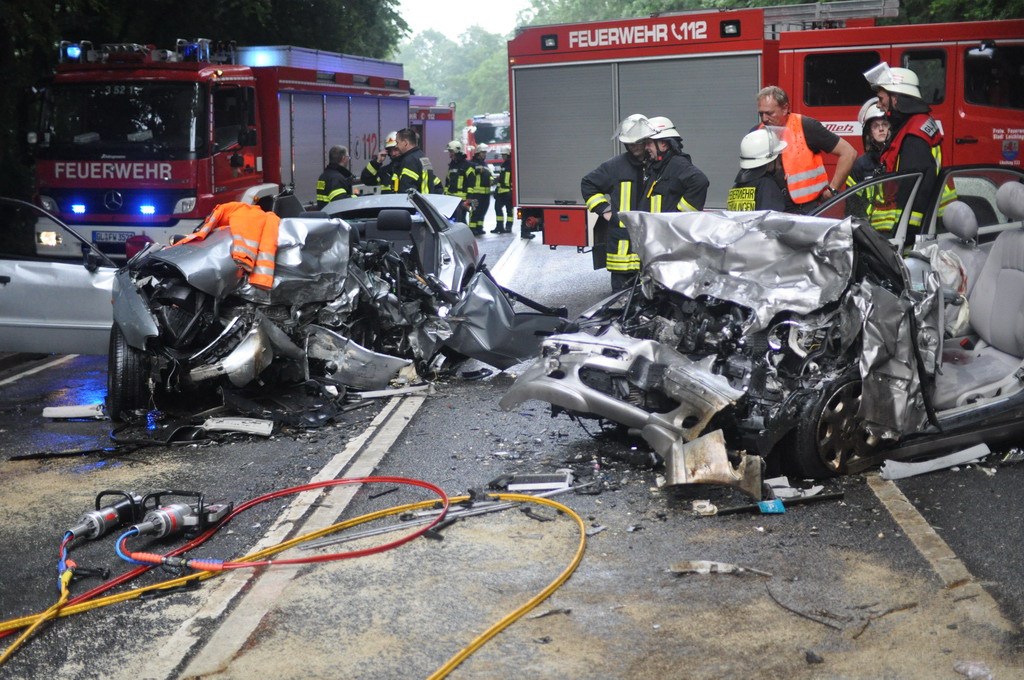 Schwerer VU Leichlingen L294  beide Fahrer verstorben P36.JPG